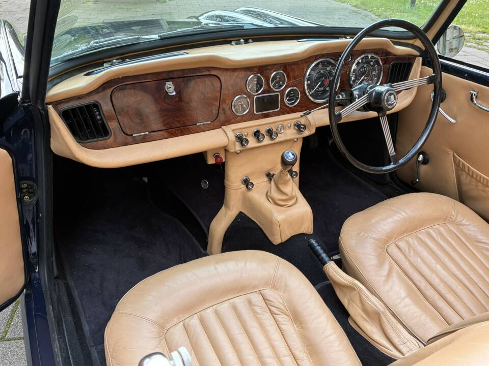 Imagen 4/7 de Triumph TR 4A IRS (1967)