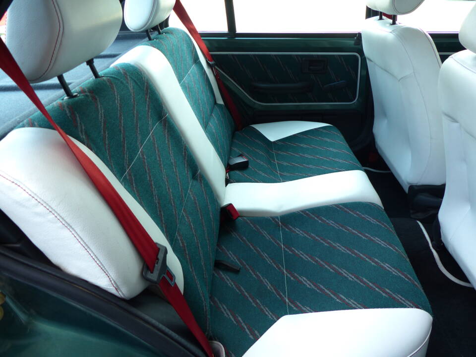 Imagen 13/21 de Peugeot 106 1.4 (1993)