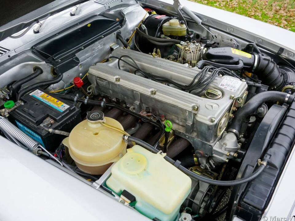 Bild 39/59 von Mercedes-Benz 280 SL (1985)