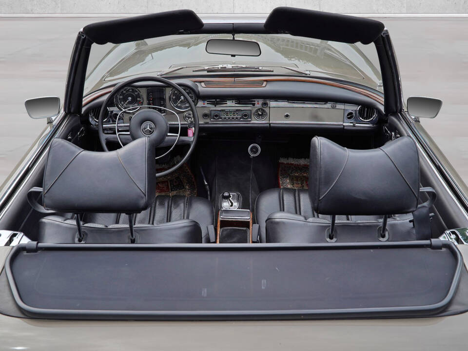 Immagine 17/25 di Mercedes-Benz 280 SL (1968)