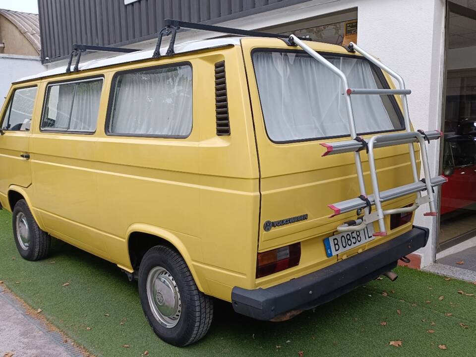 Afbeelding 3/25 van Volkswagen T3 Caravelle TD 1.6 (1987)