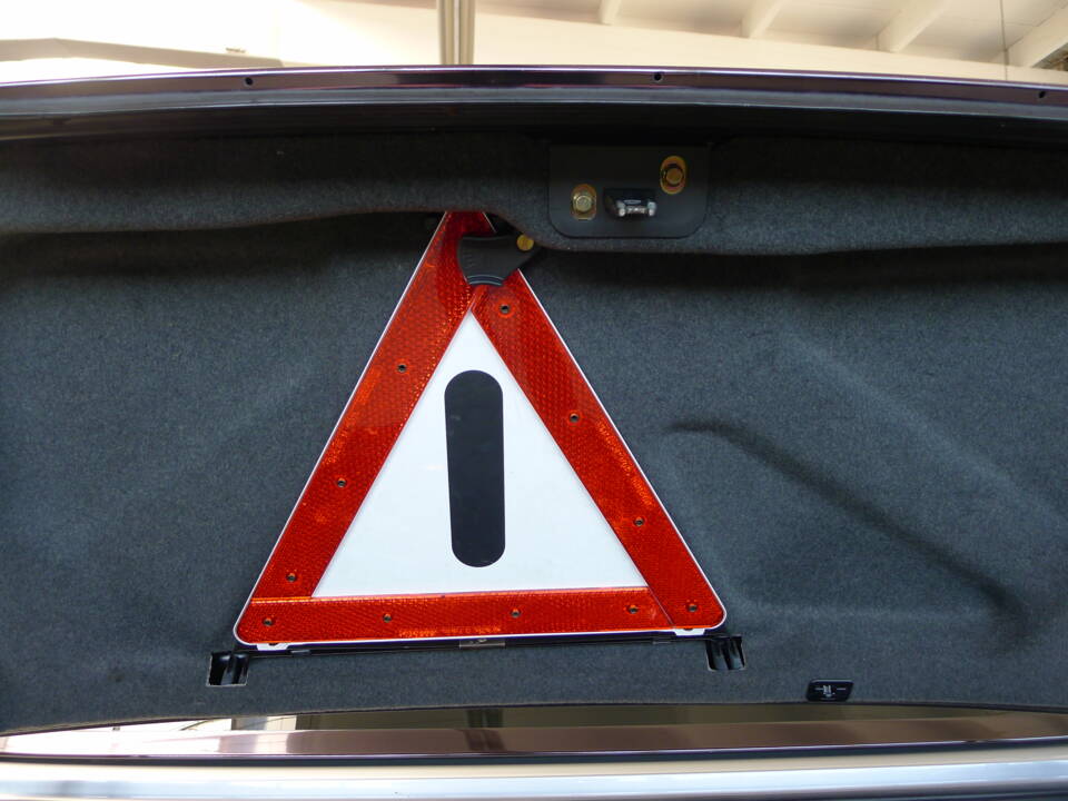 Image 2/47 of Mercedes-Benz 500 SL (1992)