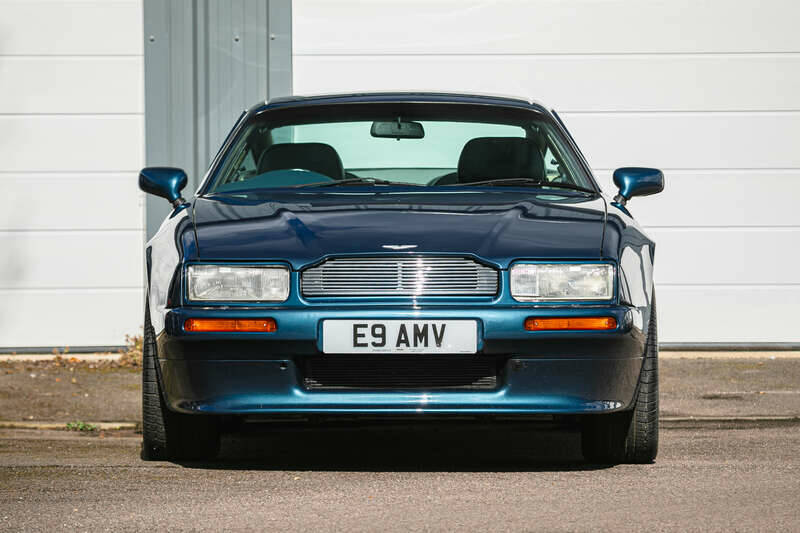 Bild 6/34 von Aston Martin Virage (1990)