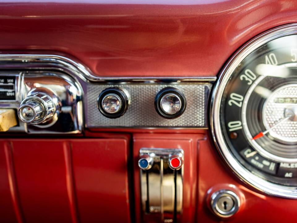 Bild 41/50 von Vauxhall Cresta (1956)