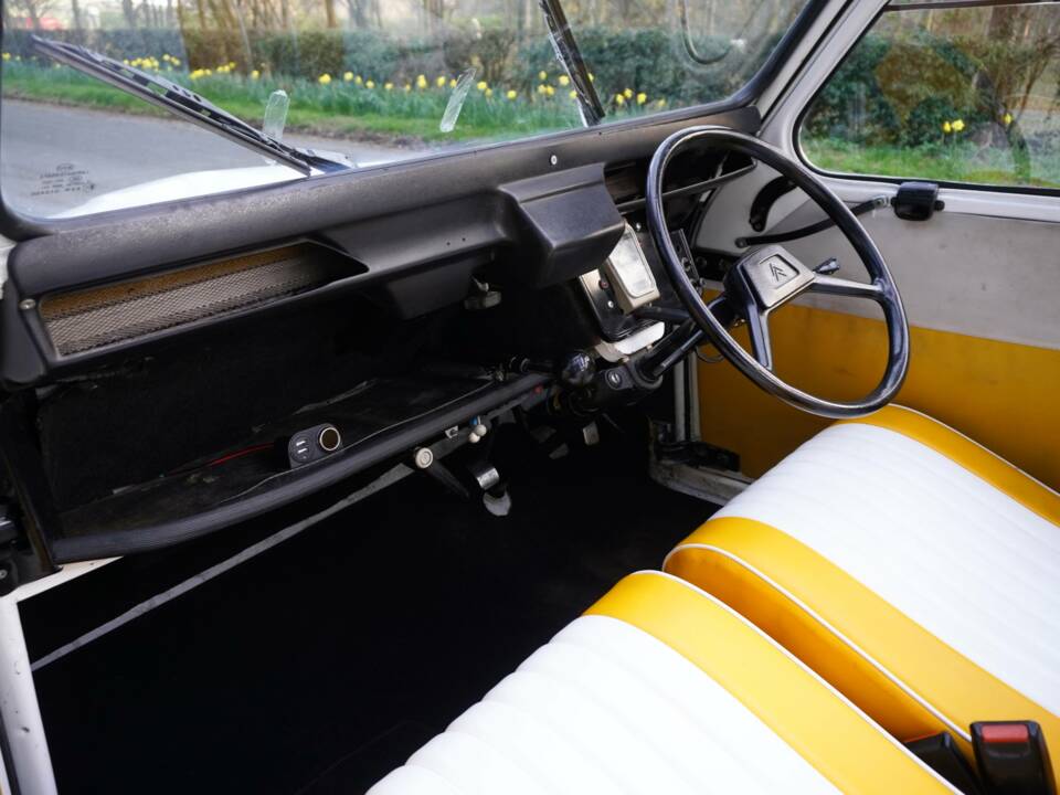 Bild 11/17 von Citroën 2 CV 6 (1985)