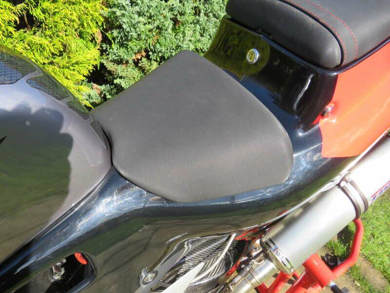 Afbeelding 31/41 van Honda VFR 400R (1992)