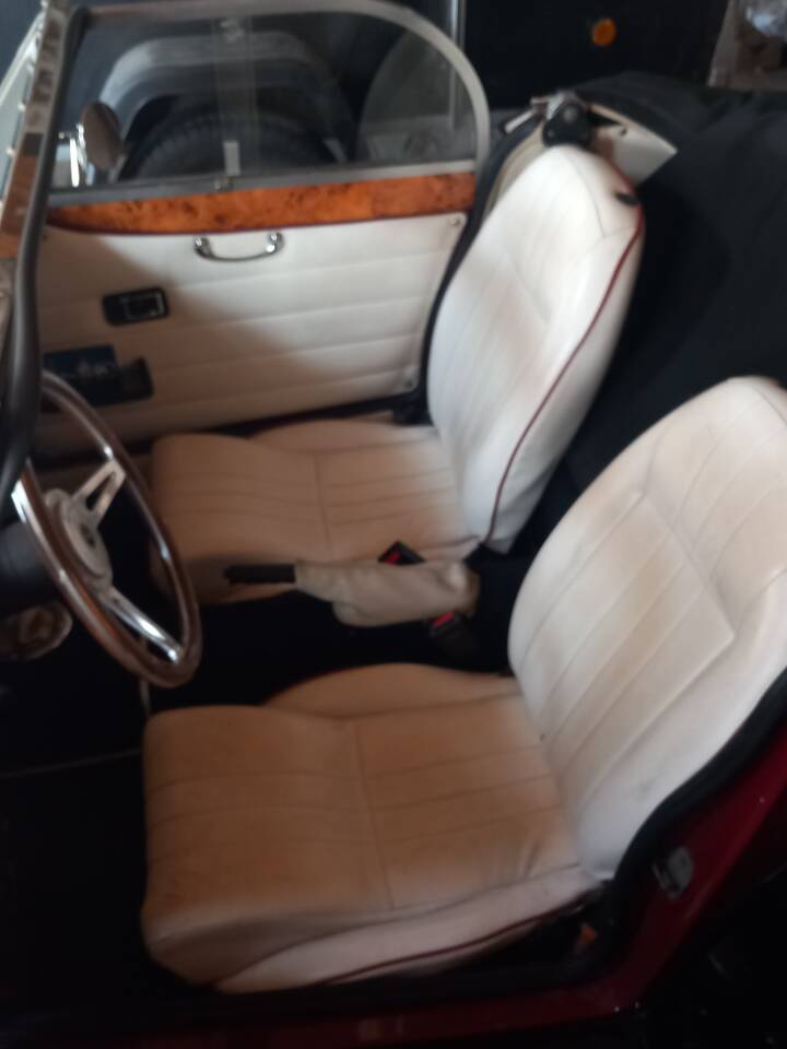 Image 22/22 of JBA Falcon SRi (1991)