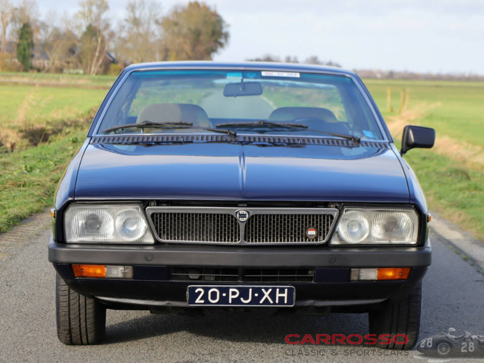 Image 7/50 de Lancia Gamma Coupe 2000 (1981)