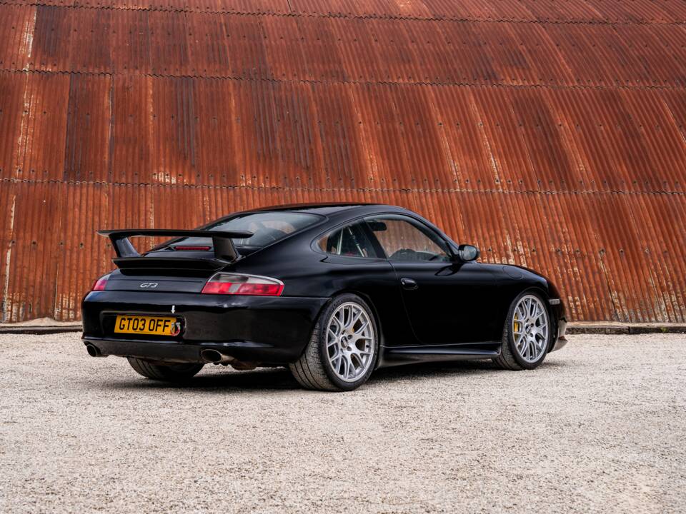 Image 2/42 of Porsche 911 GT3 (2003)