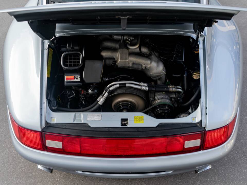Bild 9/33 von Porsche 911 Carrera 4S (1996)