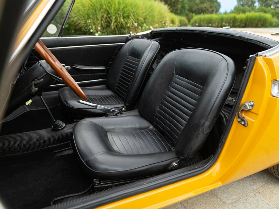 Image 36/50 of FIAT 850 Sport Spider (1969)