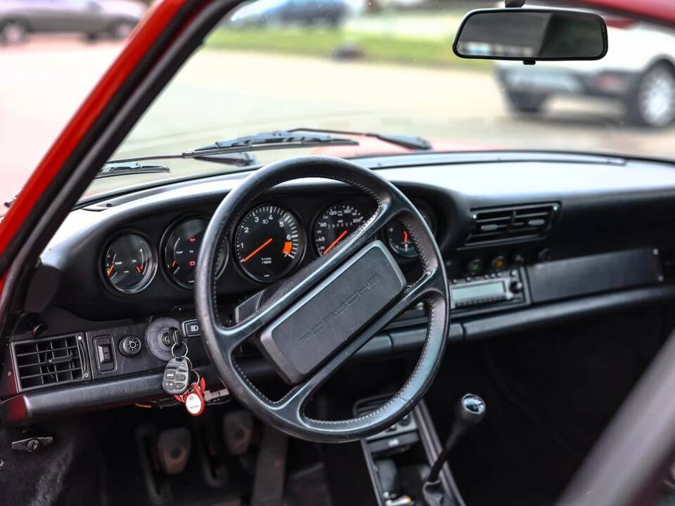 Image 9/12 of Porsche 911 Carrera 3.2 (1987)