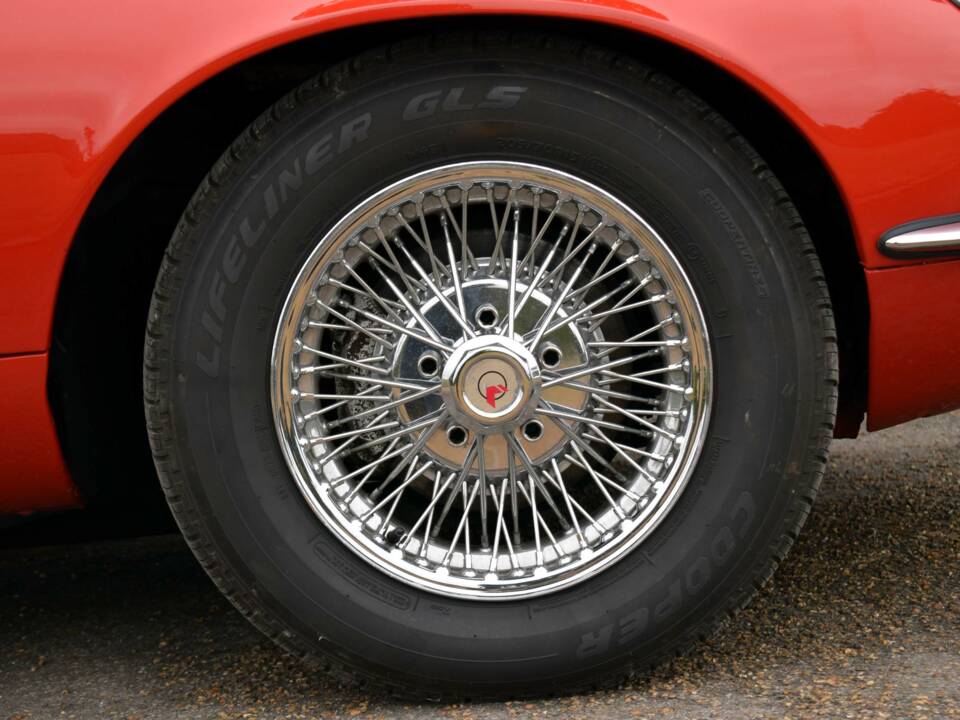 Bild 17/50 von Jaguar E-Type V12 (1974)