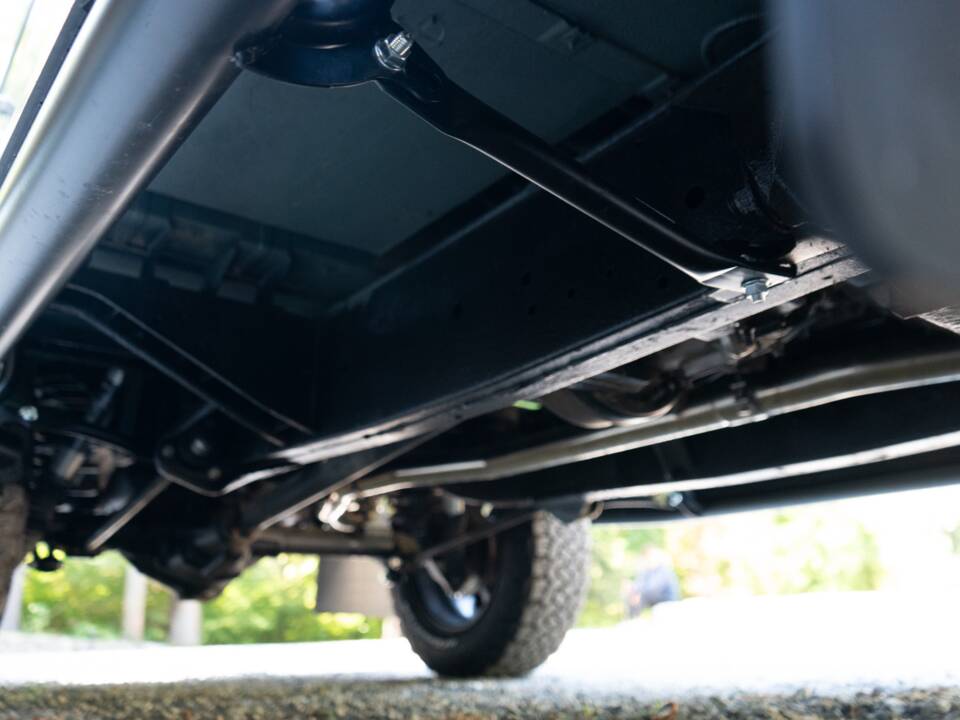 Image 38/67 of Land Rover Defender 110 Turbo Diesel (1999)