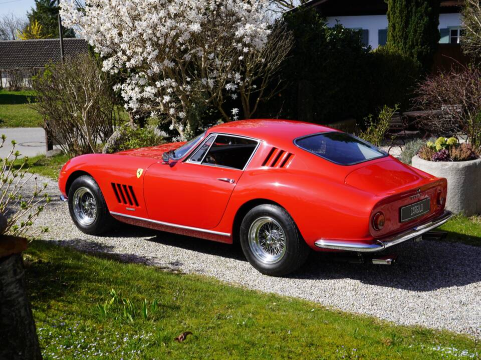 Image 42/52 of Ferrari 275 GTB (1965)