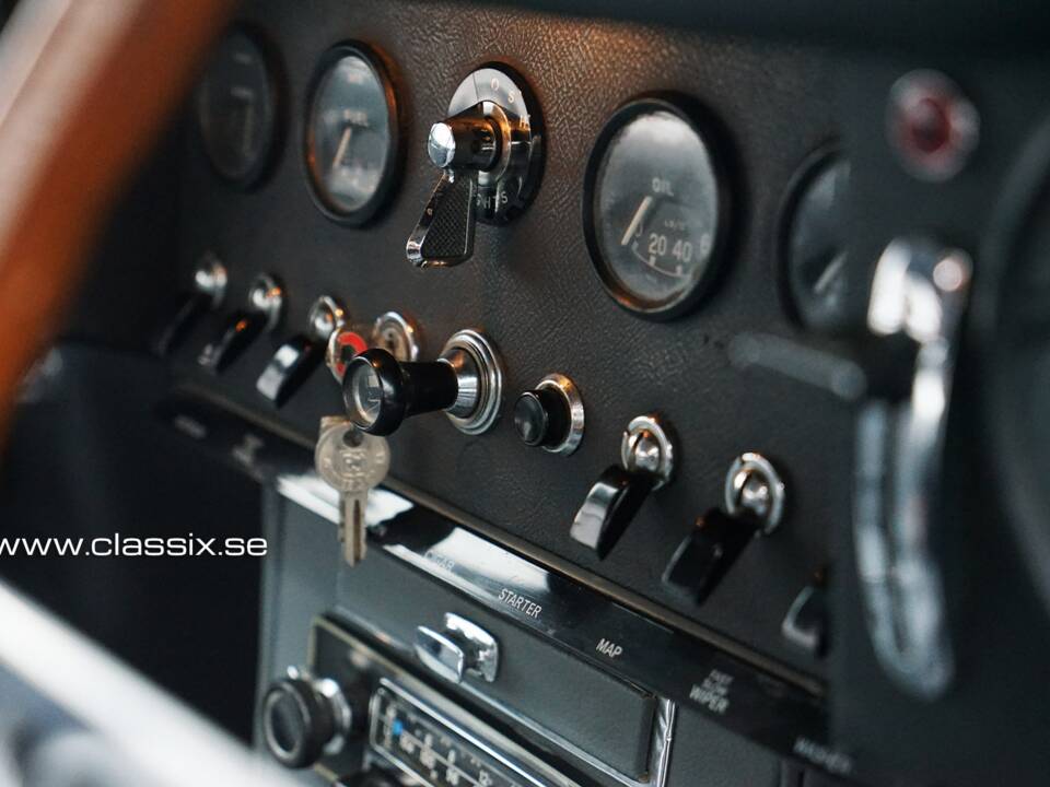 Bild 30/30 von Jaguar E-Type 4.2 (1965)