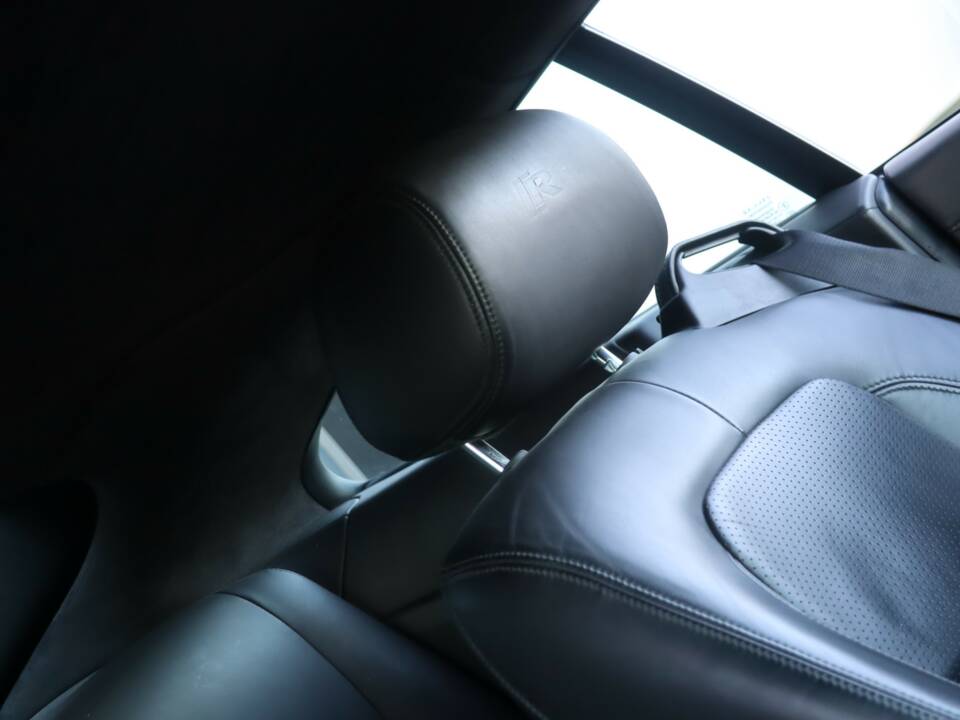 Image 27/50 of Jaguar XKR (2010)