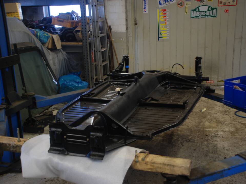 Image 6/15 of Volkswagen Maggiolino 1200 Export "Oval" (1956)