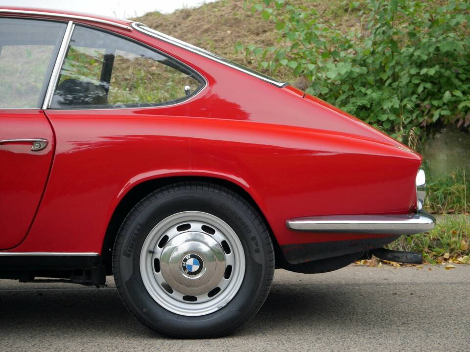 Immagine 24/38 di BMW 1600 GT (1968)