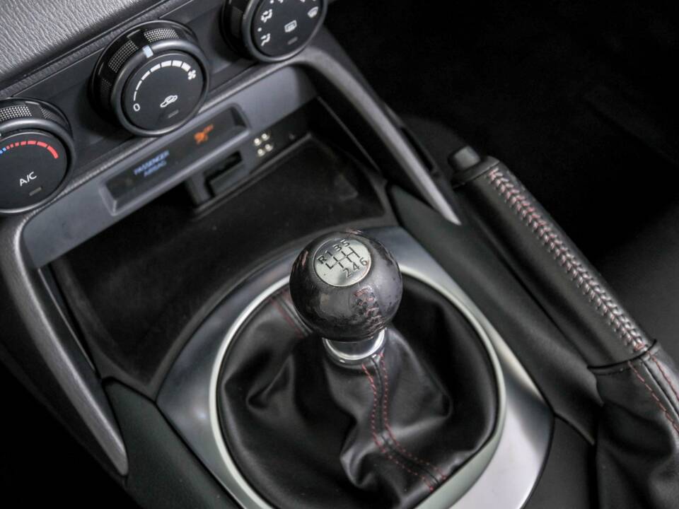Imagen 34/50 de Mazda MX-5 1.5 (2016)