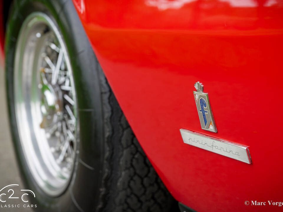 Image 77/80 of Ferrari 365 GTC&#x2F;4 (1972)