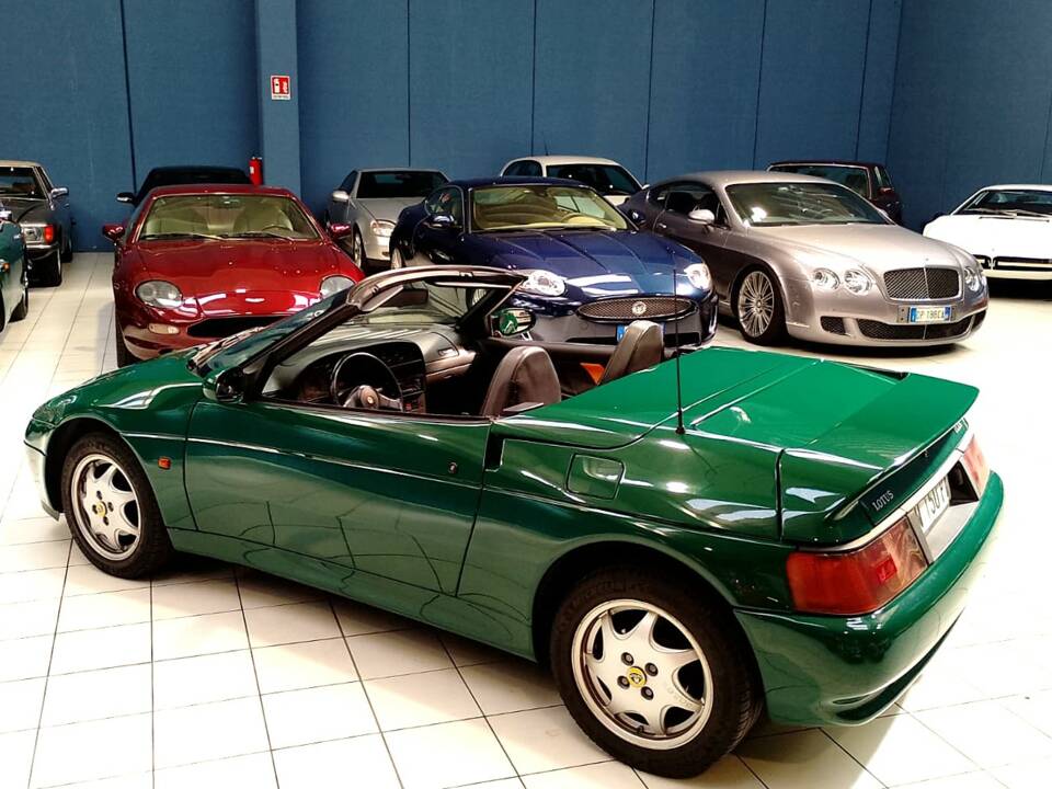 Image 7/46 of Lotus Elan SE (1992)