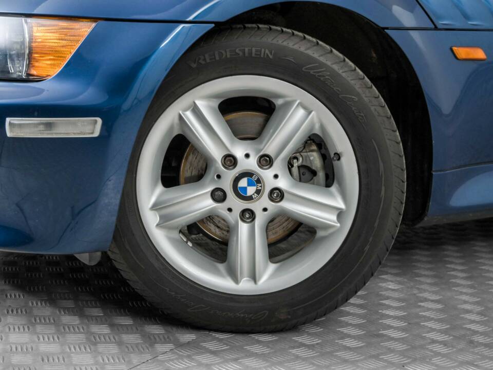 Bild 4/50 von BMW Z3 1.9i (2000)