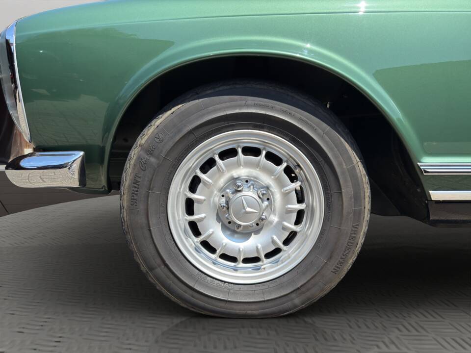Imagen 25/31 de Mercedes-Benz 280 SL (1970)