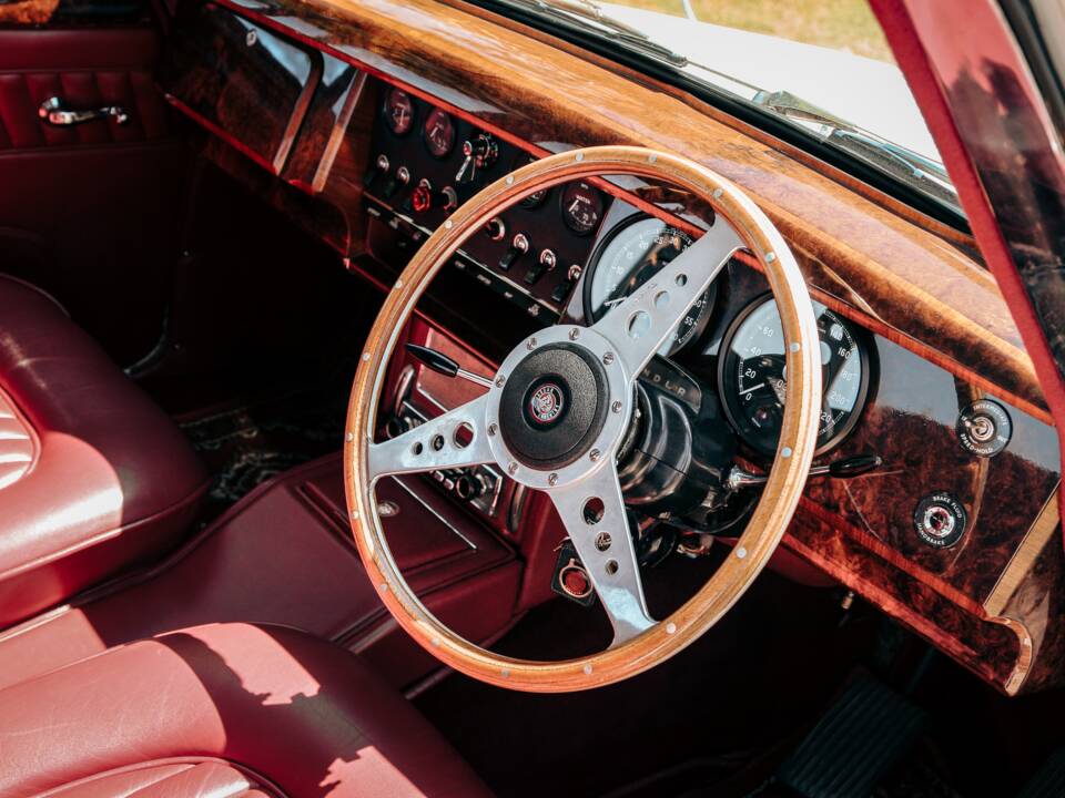 Image 6/18 de Jaguar Mk II 3.4 (1963)