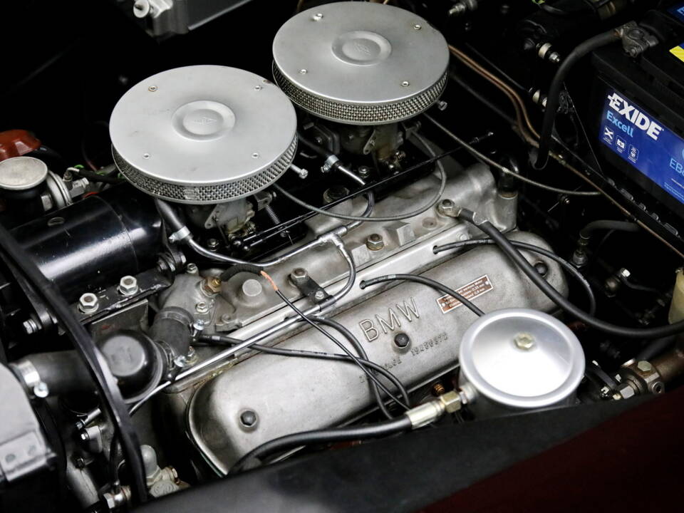 Bild 25/31 von BMW 502 - 3,2 Liter Super (1960)
