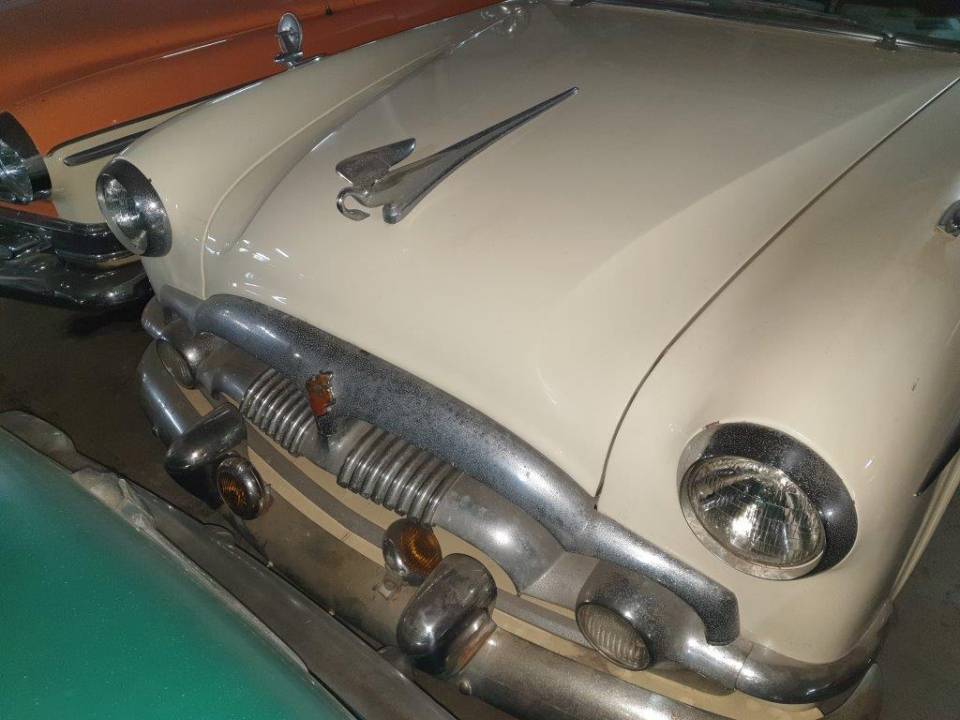 Image 13/44 of Packard 250 (1953)