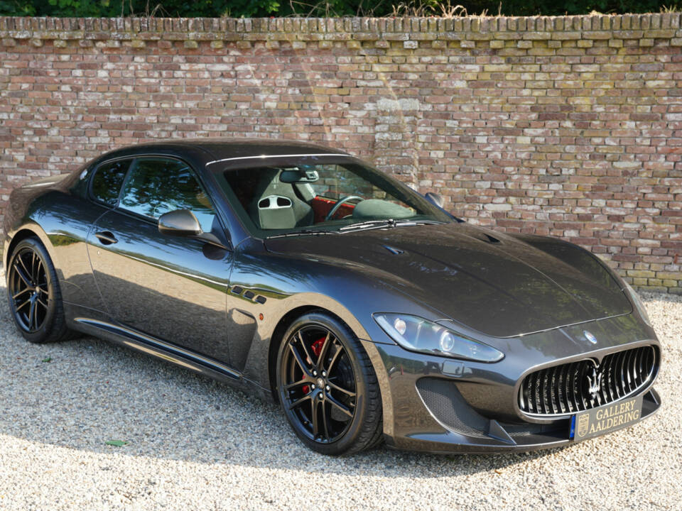 Afbeelding 25/50 van Maserati GranTurismo MC Stradale (2011)