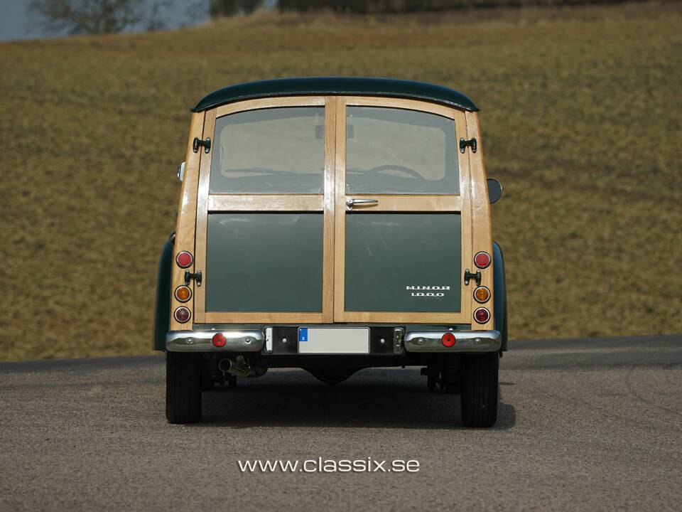 Image 5/17 of Morris Minor 1000 Traveller (1971)