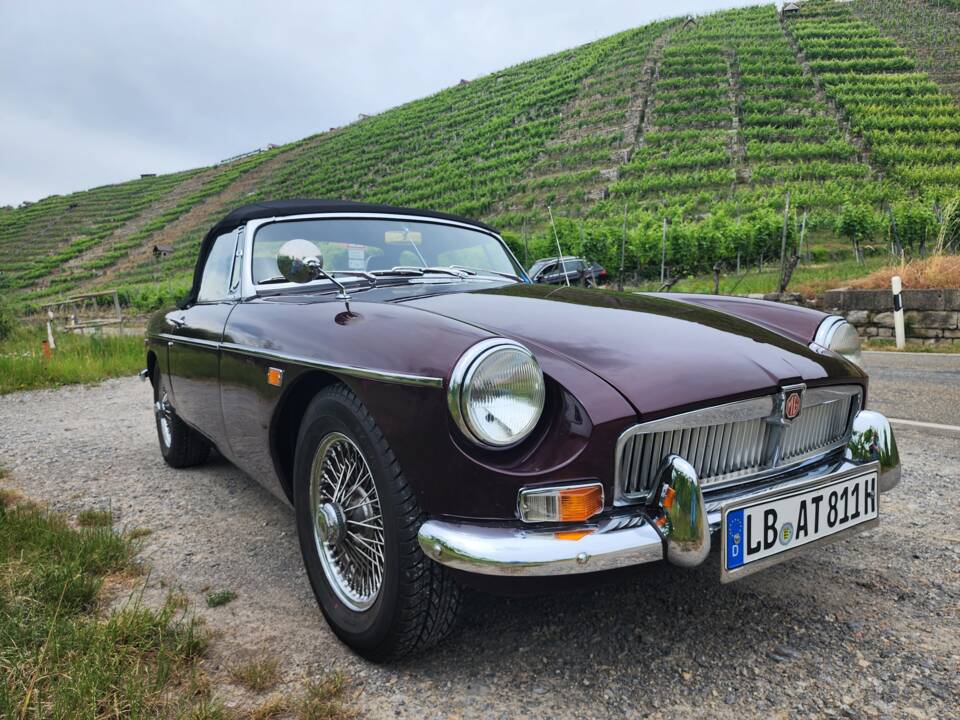 Image 42/55 of MG MGB (1969)