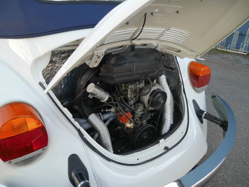 Image 20/45 de Volkswagen Coccinelle 1303 LS (1978)