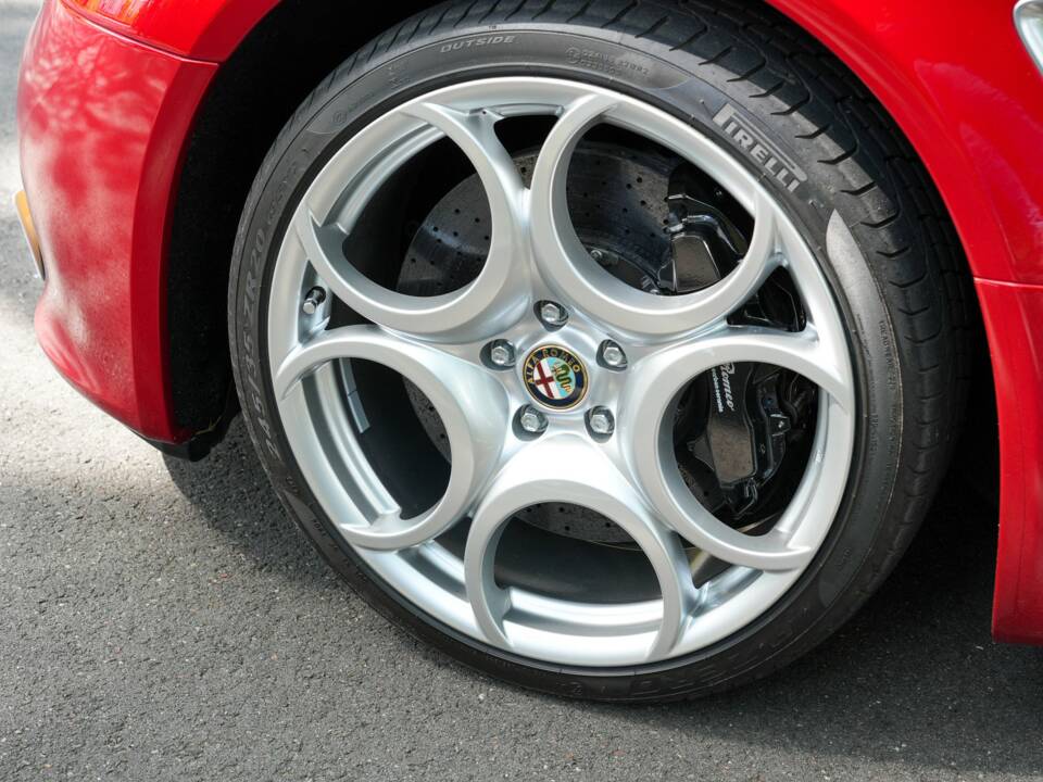 Image 48/50 of Alfa Romeo 8C Spider (2010)