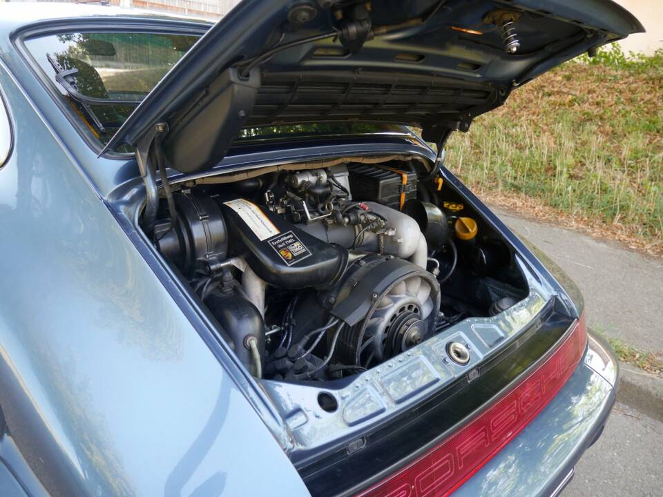 Bild 36/40 von Porsche 911 Carrera 4 (1900)