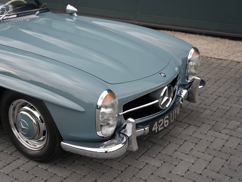 Image 21/43 of Mercedes-Benz 300 SL Roadster (1960)