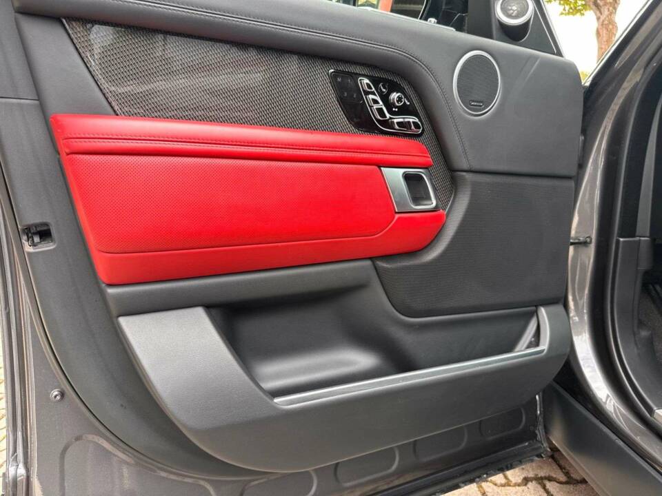 Image 12/29 of Land Rover Range Rover V8 SV Autobiography (2019)