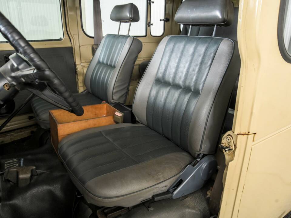 Bild 31/50 von Toyota Landcruiser BJ 45 (1982)