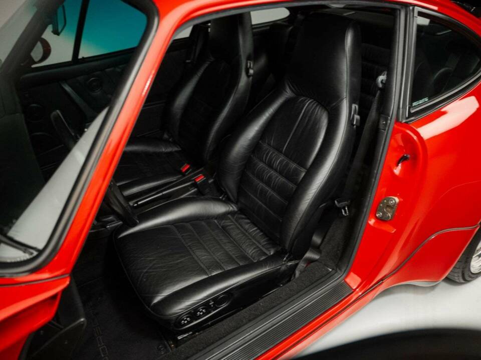 Image 12/25 of Porsche 911 Turbo 3.6 (1991)