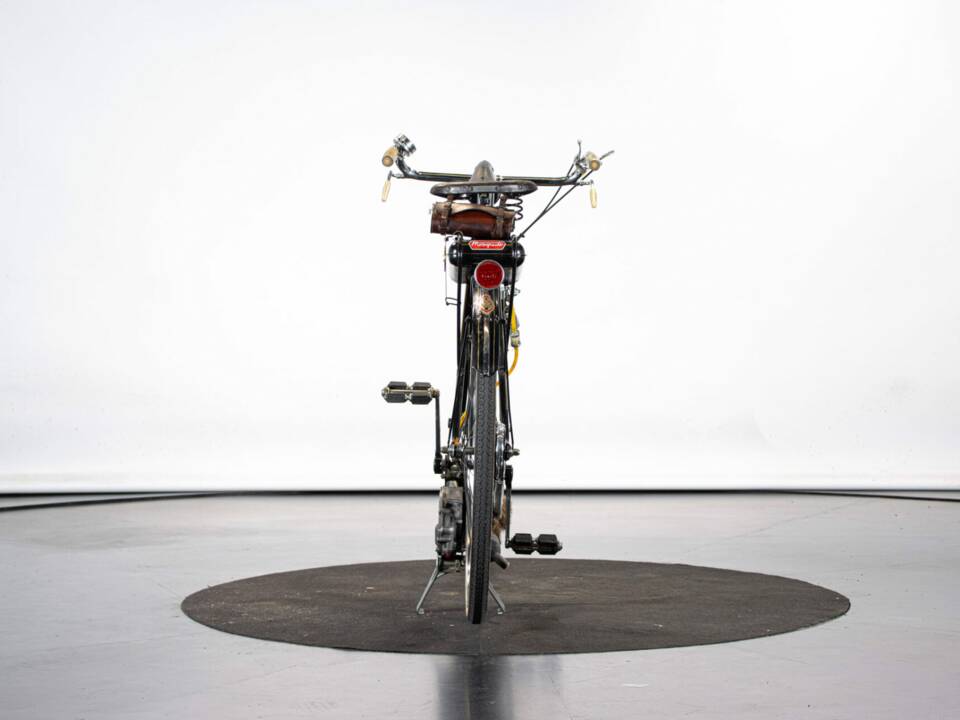 Image 3/50 de Bianchi Cesare (1939)