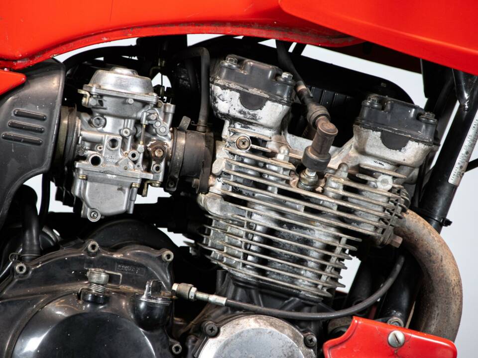 Image 37/50 of Yamaha XJ 600 (1984)