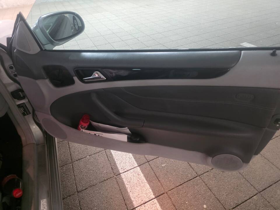 Bild 14/14 von Mercedes-Benz CLK 320 (1999)