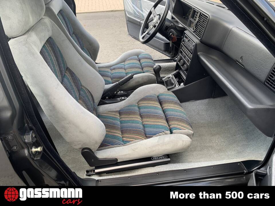 Bild 13/15 von Lancia Delta HF Integrale (1988)