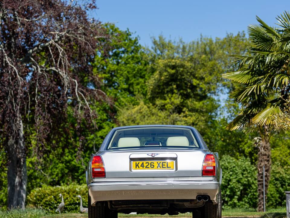 Image 28/50 of Bentley Continental R (1997)