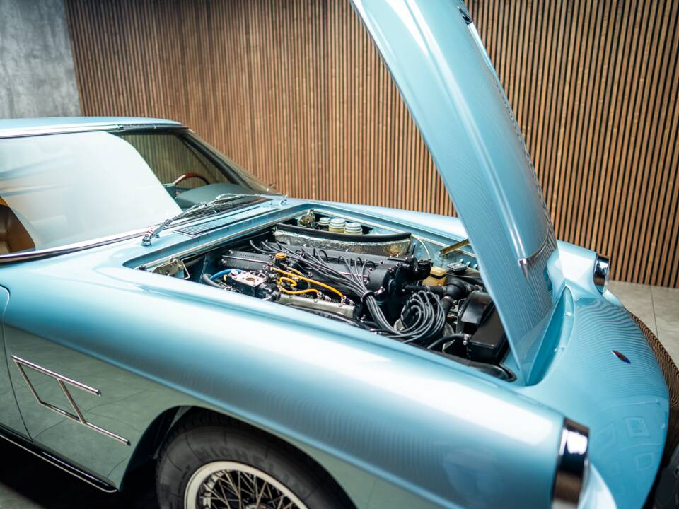 Image 82/97 of Maserati Mistral 3700 (1965)