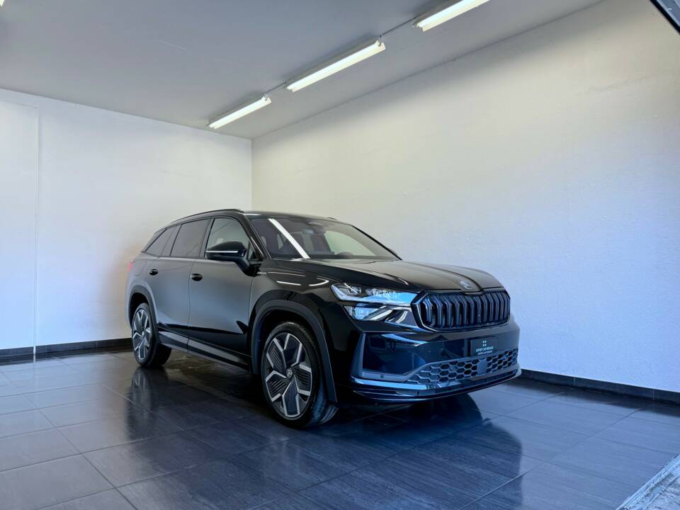 Image 2/33 de Skoda Kodiaq 2.0 TDI 4x4 (2024)