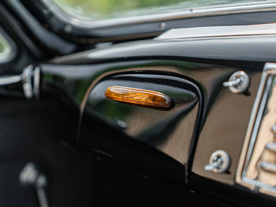 Image 40/50 de Lancia Augusta Ghia (1935)