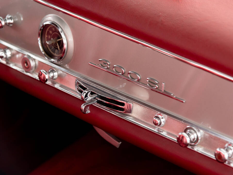 Image 39/48 de Mercedes-Benz 300 SL &quot;Papillon&quot; (1956)